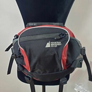 Mountain Equipment Co-op Hiking Camping Waist Pack 3 compartiments